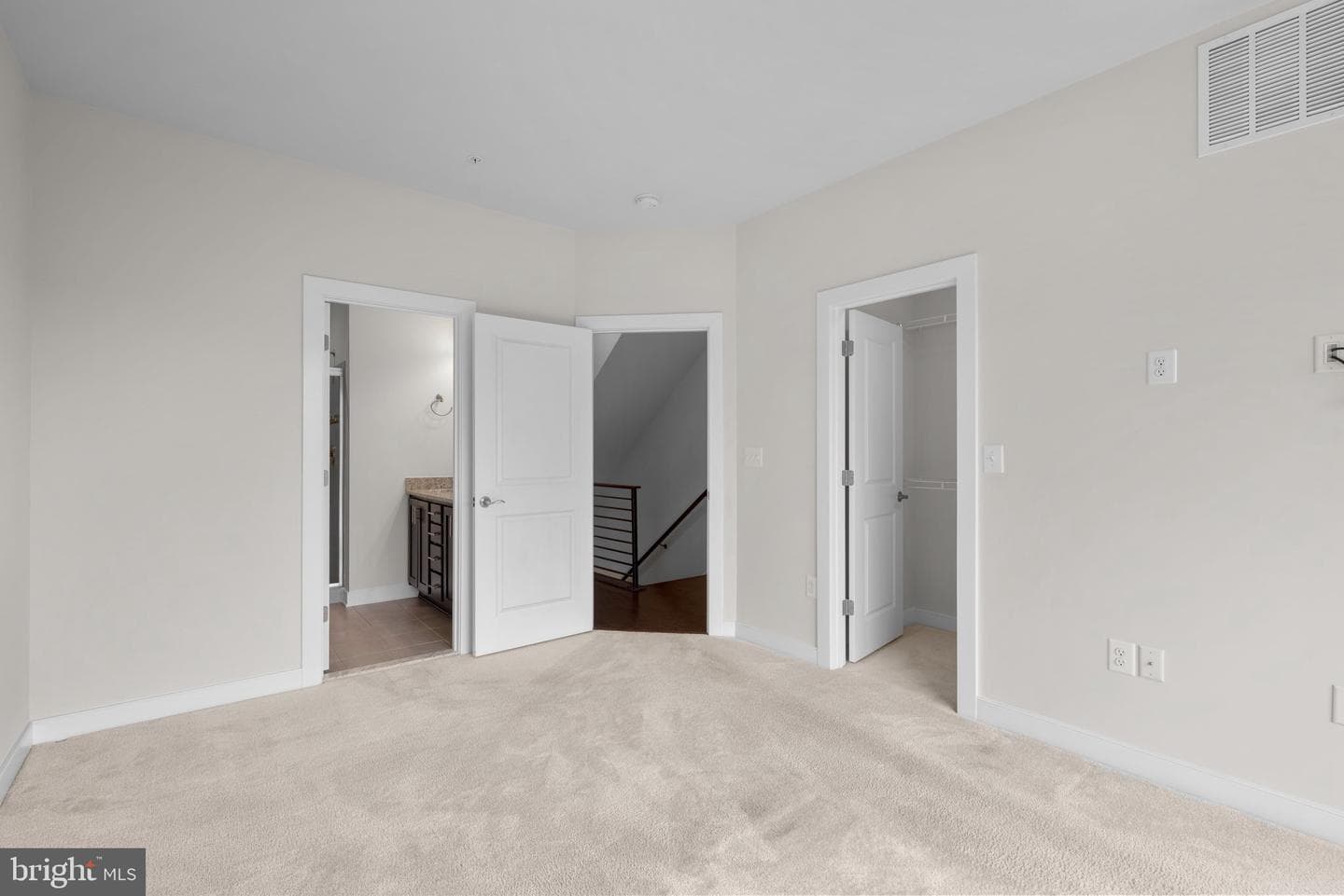 223 Crown Park Avenue photo 14