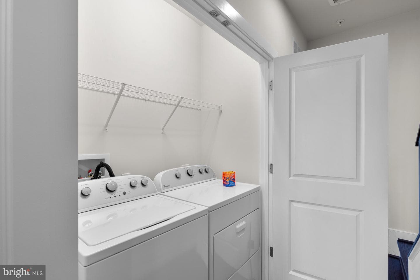 223 Crown Park Avenue photo 17