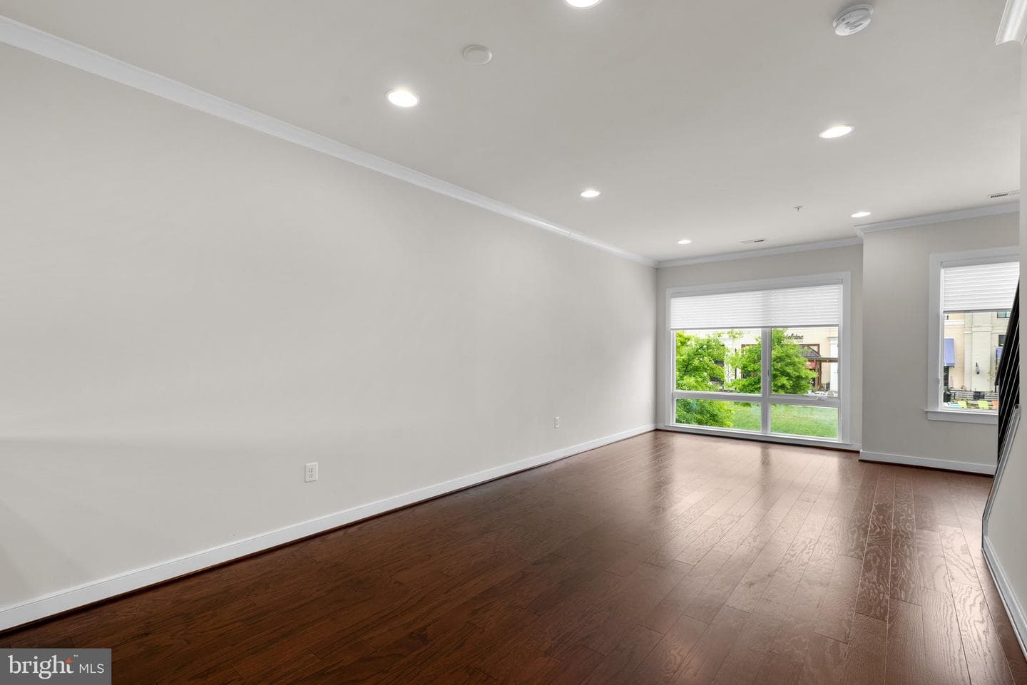223 Crown Park Avenue photo 6