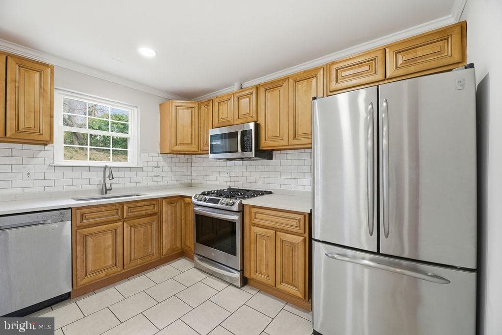 12303 Barbara Road photo 9