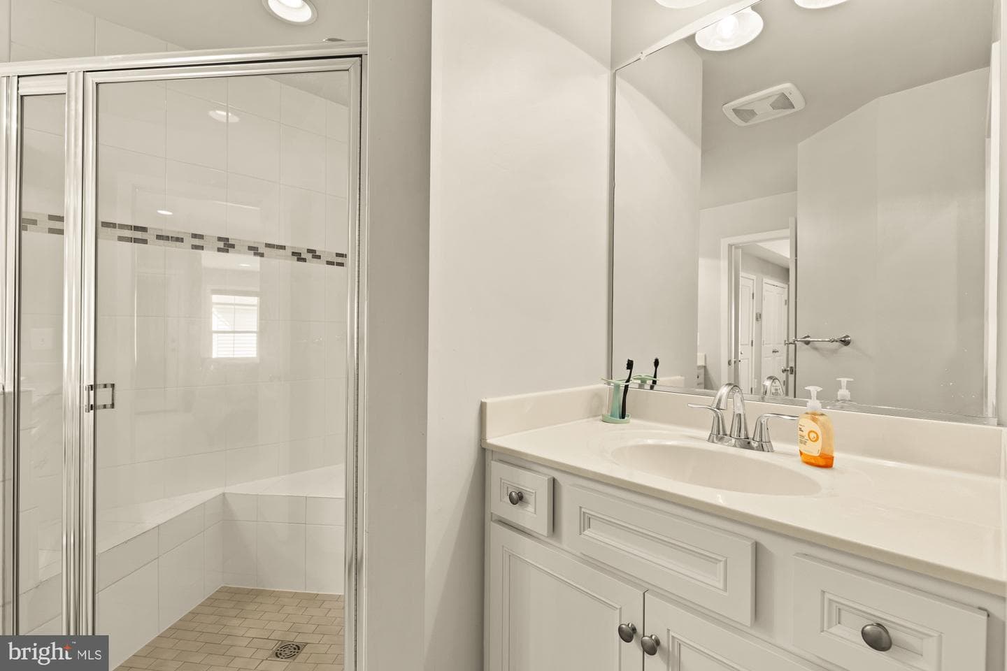 12613 Macaulay Street photo 29