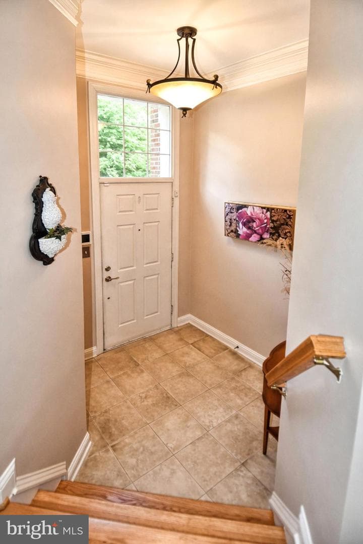 1040 Grand Oak Way, Rockville