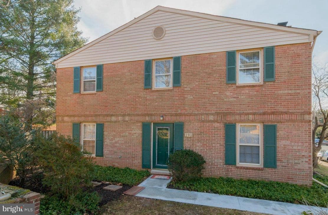 191 Gold Kettle Drive