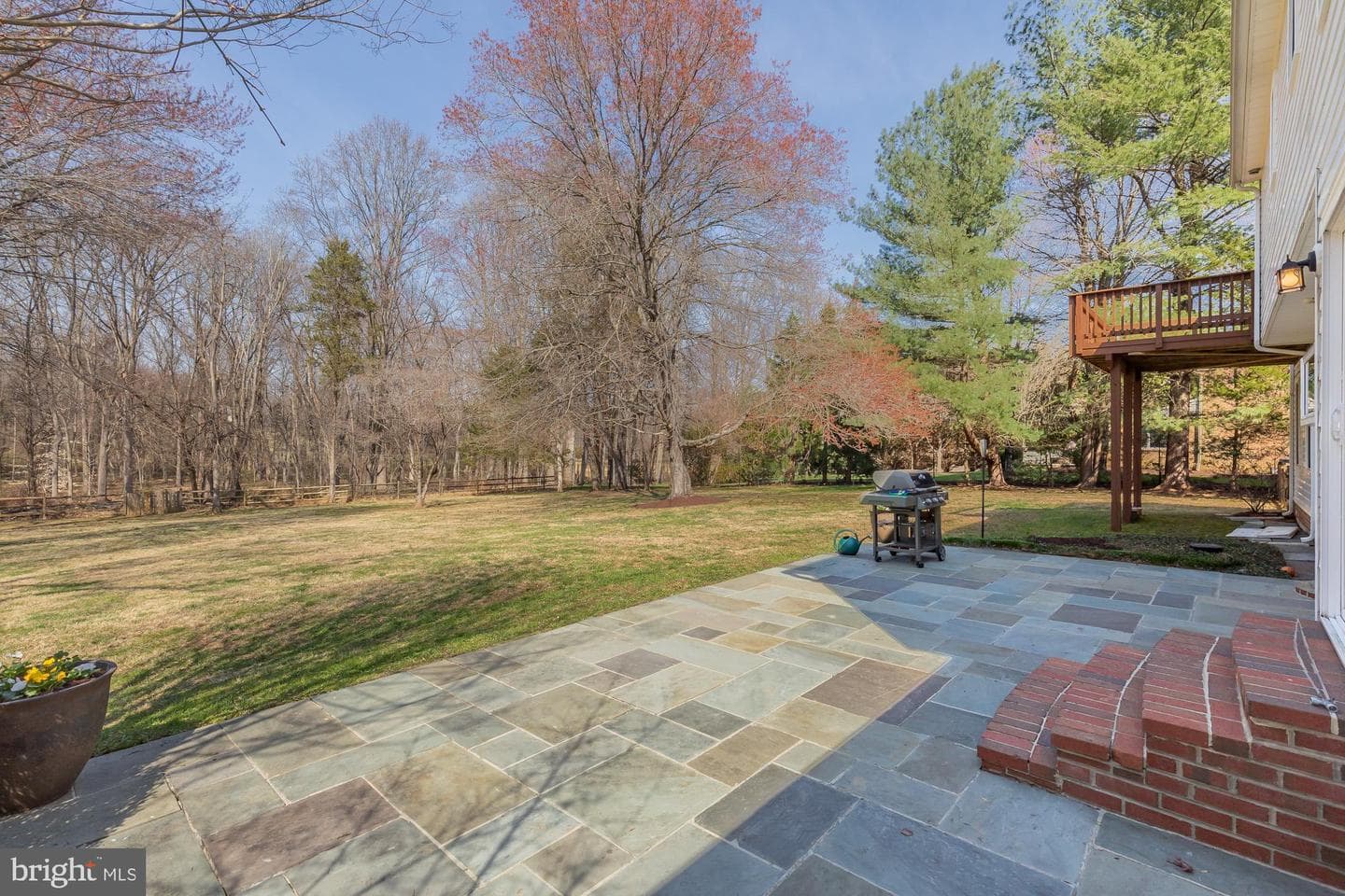 16217 Whitehaven Road photo 17