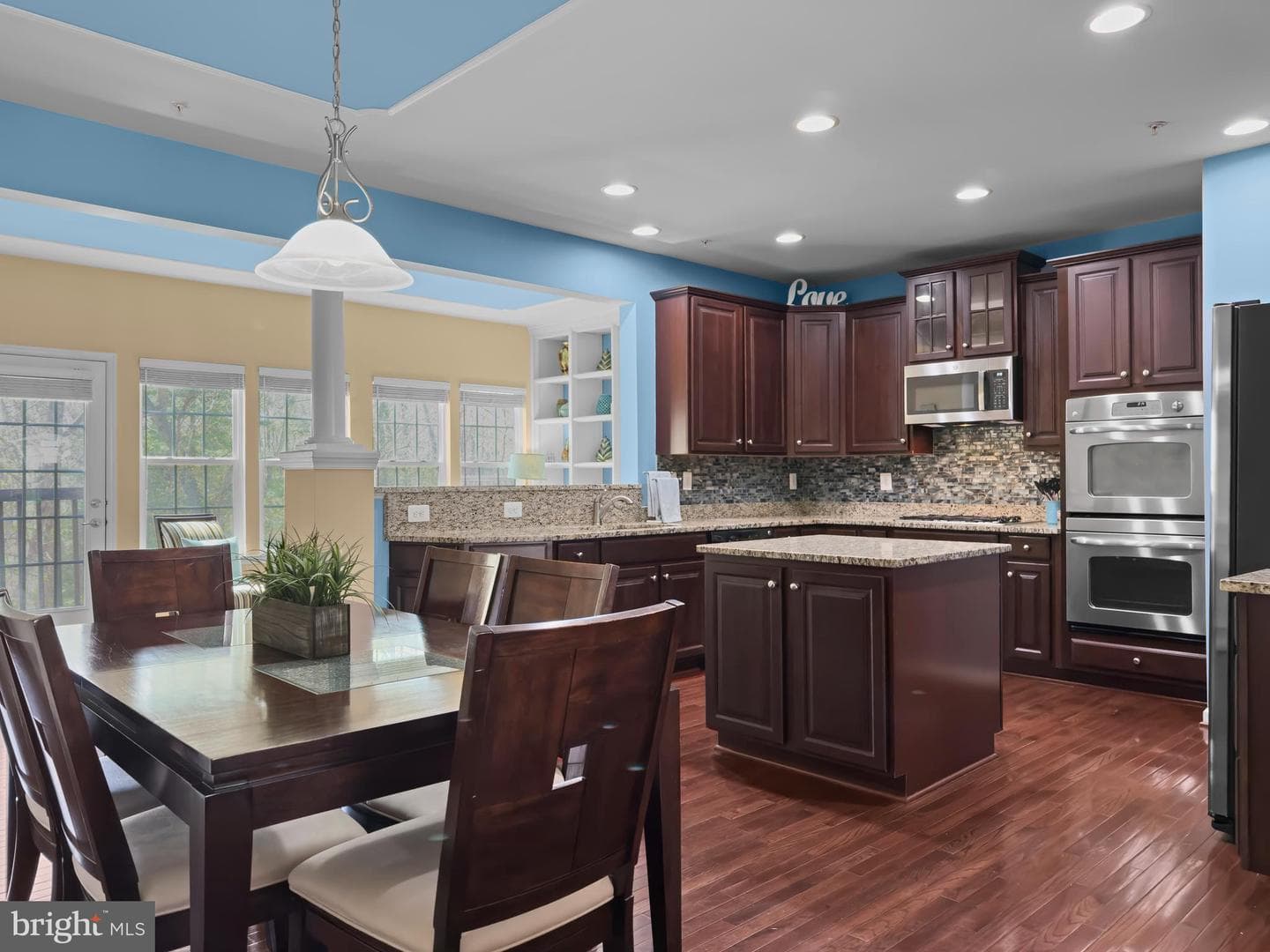 23402 Forest Haven Way photo 2