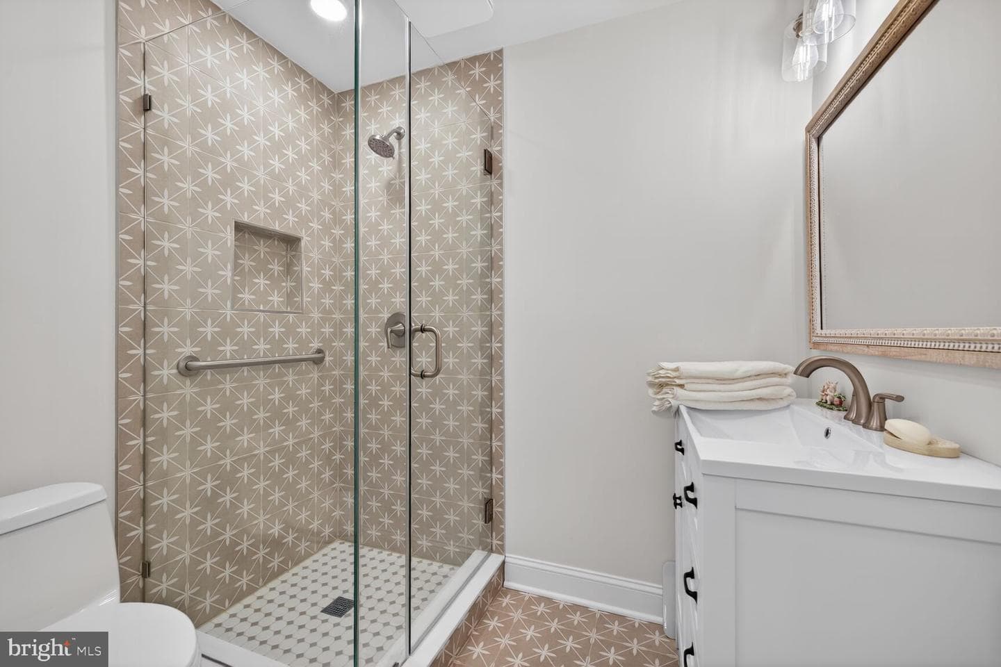14010 Berryville photo 21