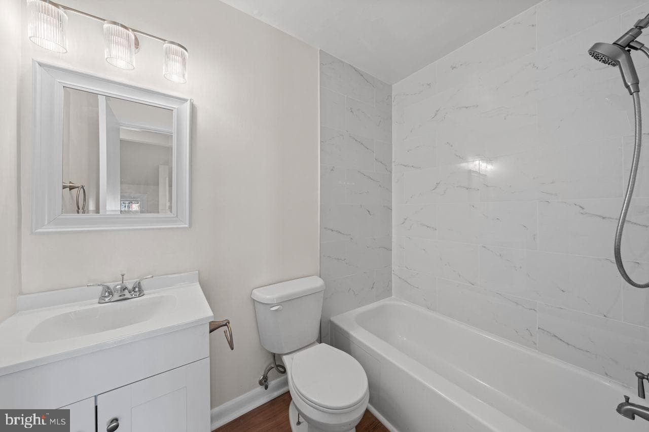 18444 Stone Hollow Drive photo 23