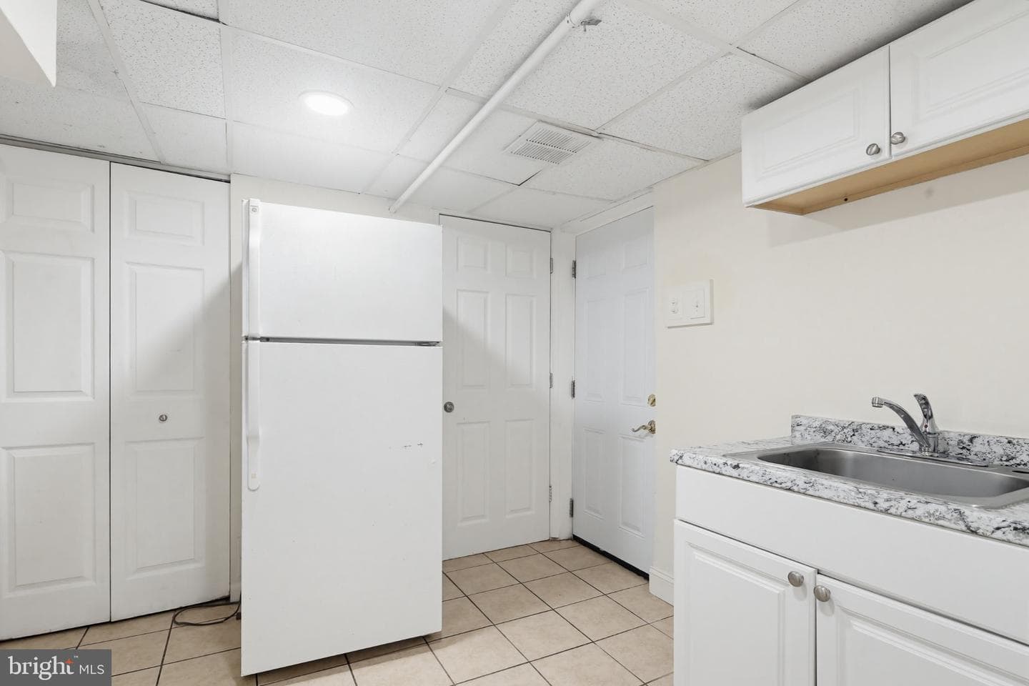 10202 Gardiner Avenue photo 24