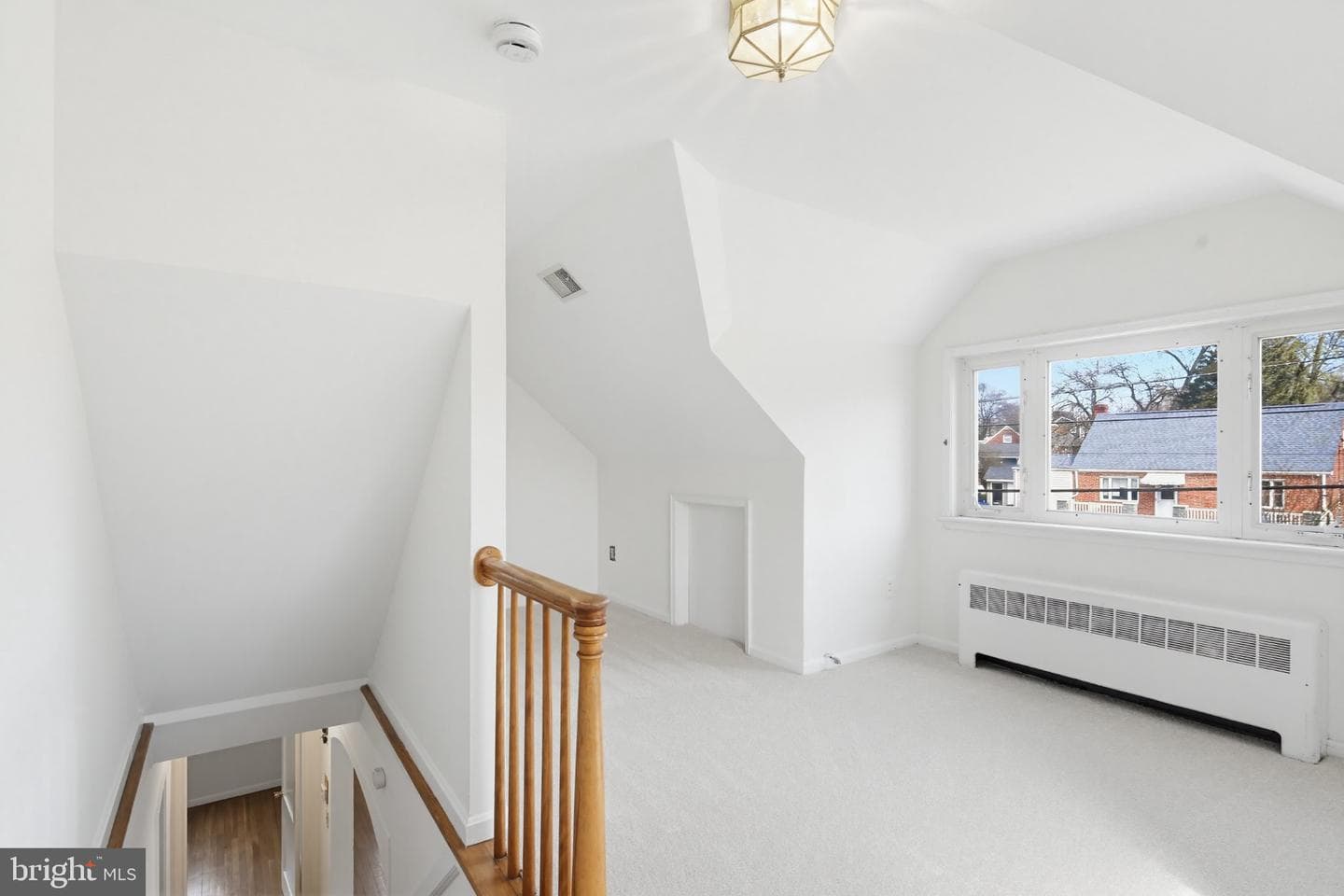 10202 Gardiner Avenue photo 25