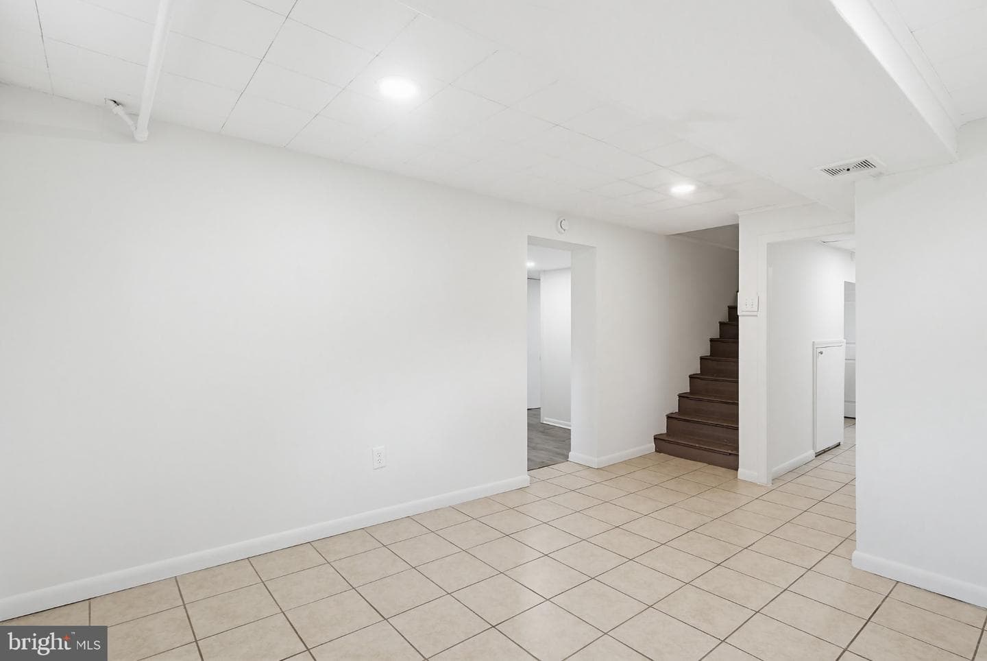 10202 Gardiner Avenue photo 32