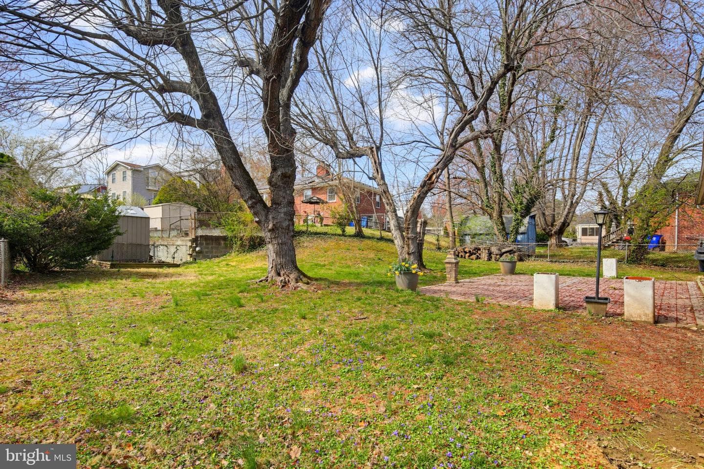 10202 Gardiner Avenue photo 33