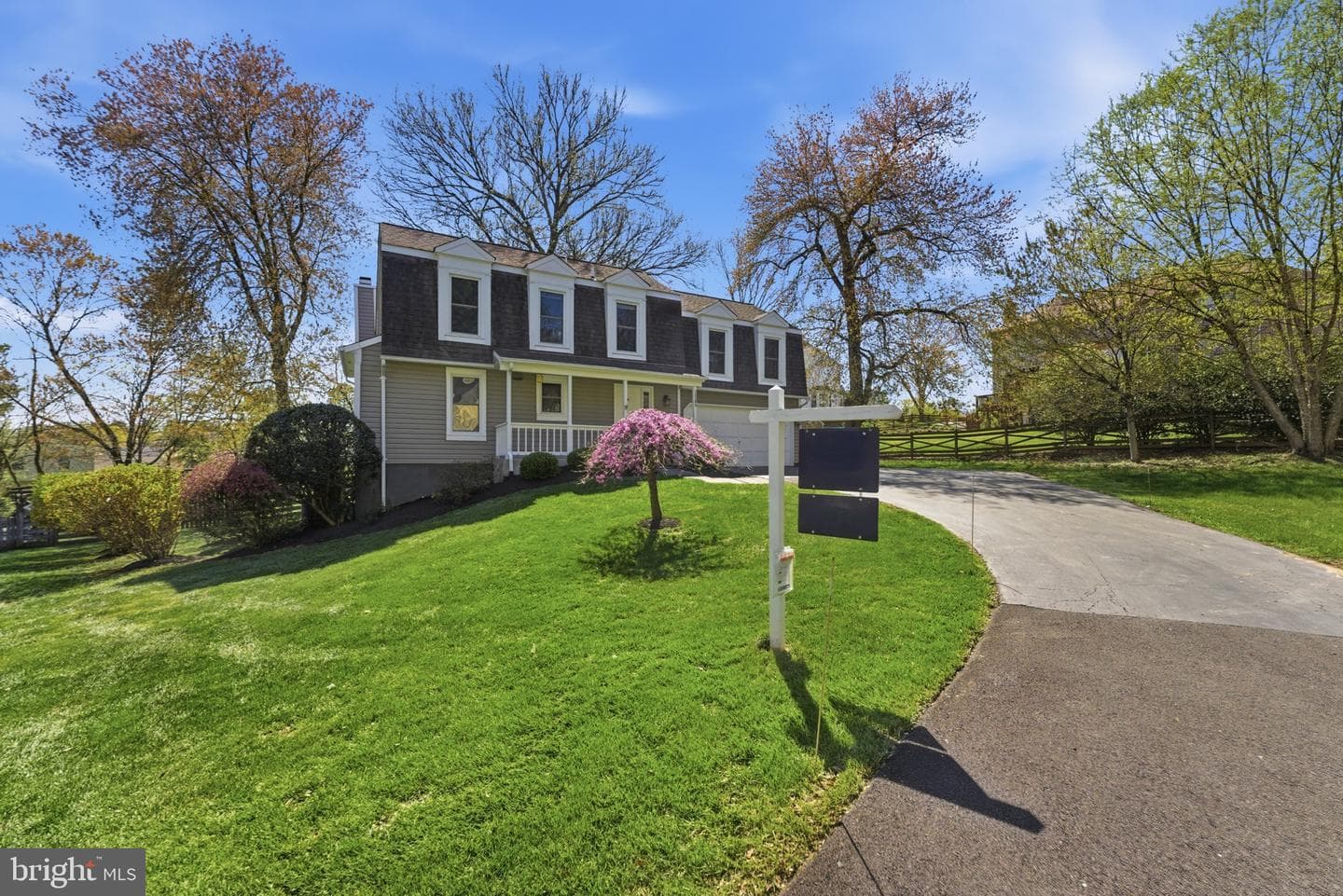 15540 Peach Leaf Lane