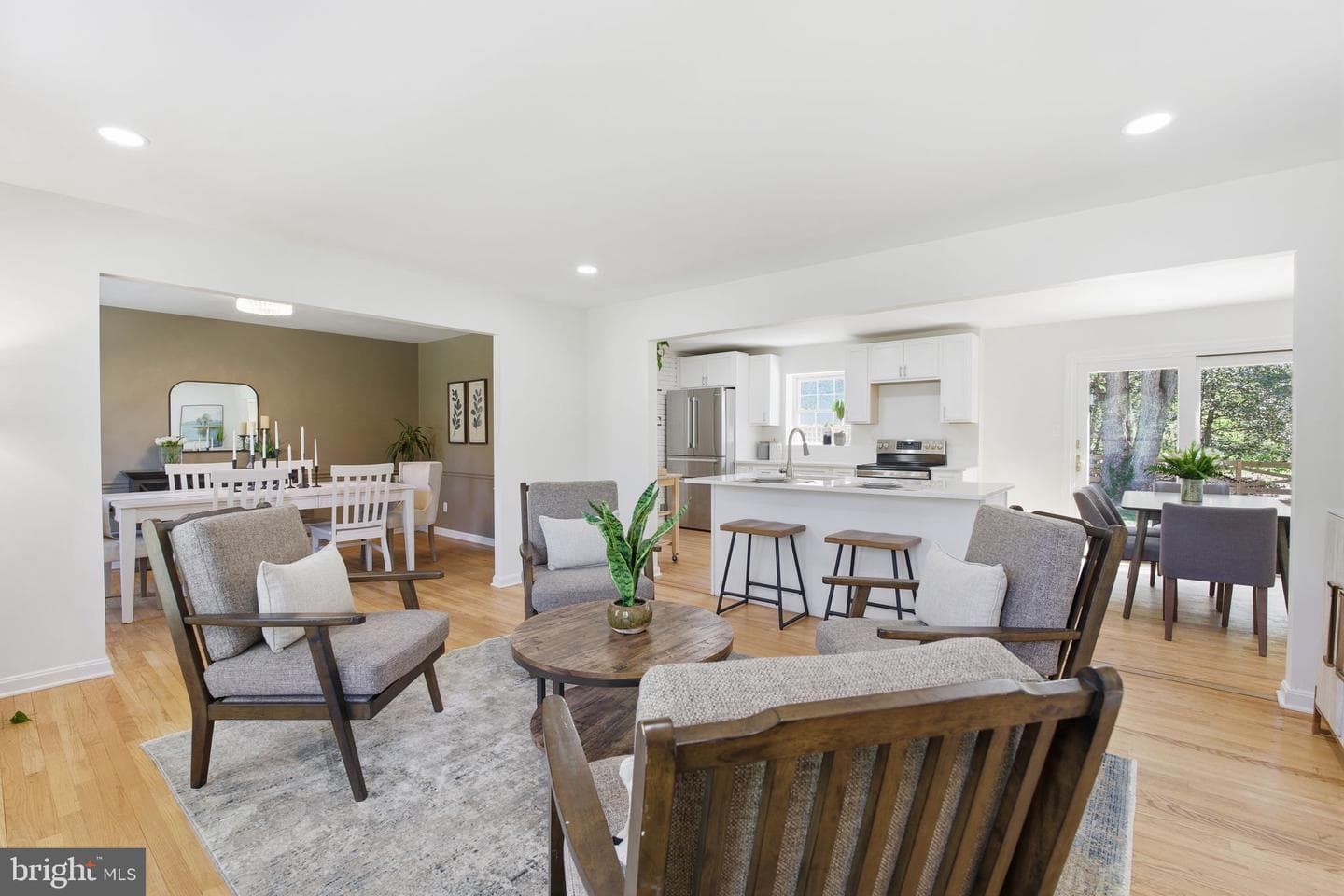 15101 Redgate Drive photo 2