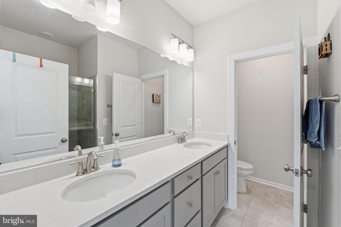 8150 Tompkins Street photo 16