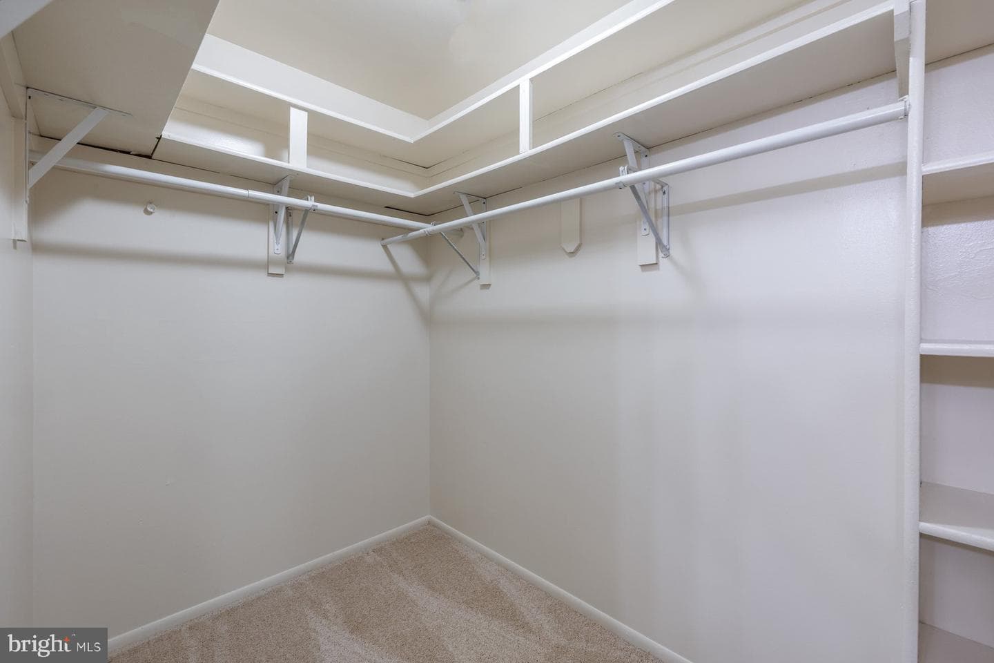 18011 Chalet Drive #102 photo 27