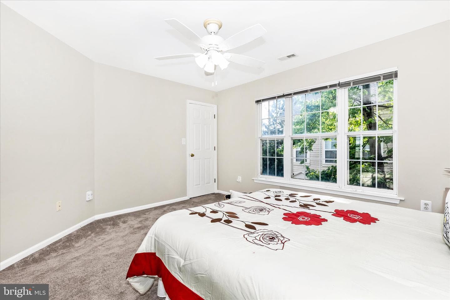 9621 Athens Place photo 22