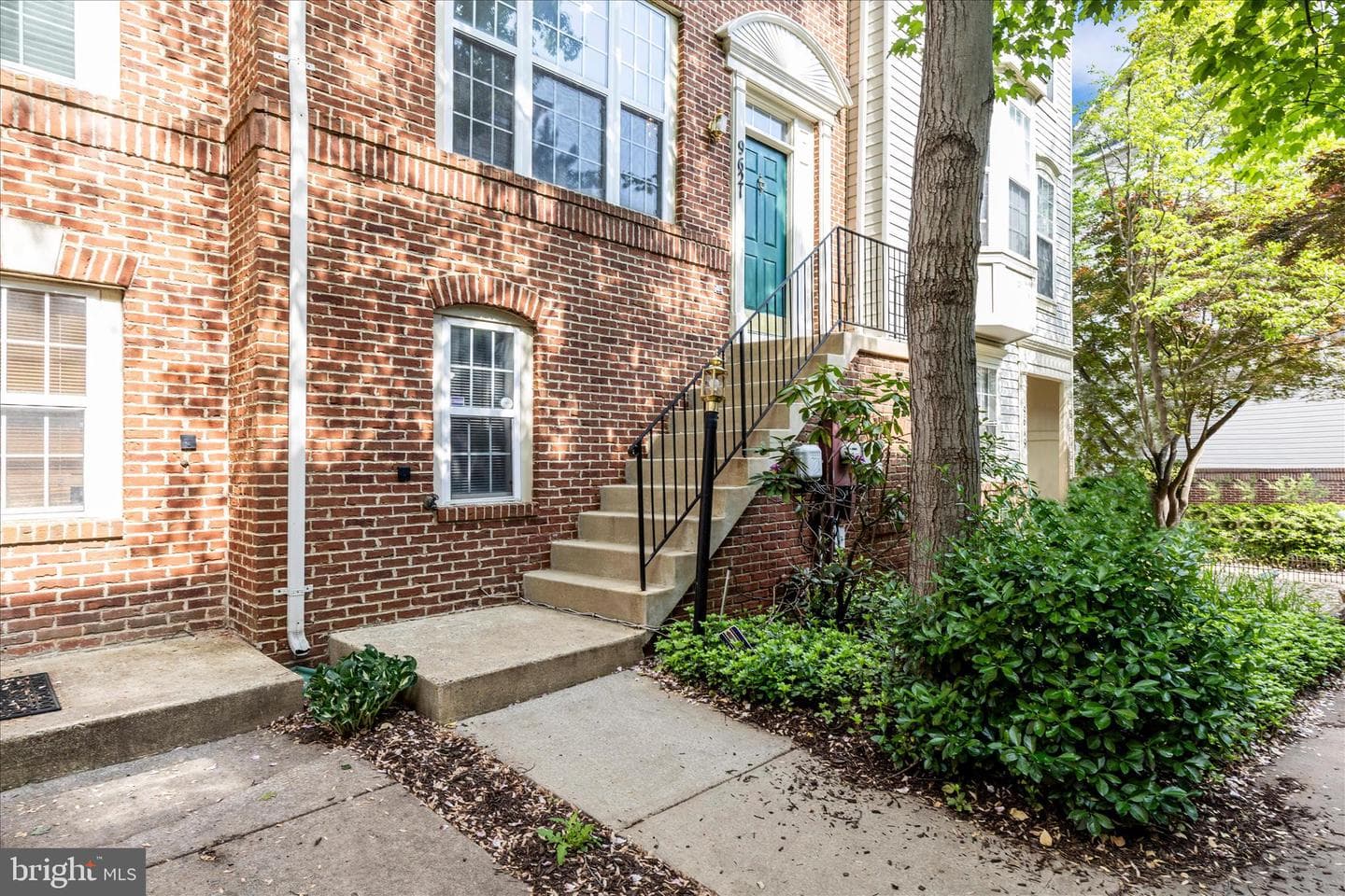 9621 Athens Place photo 40
