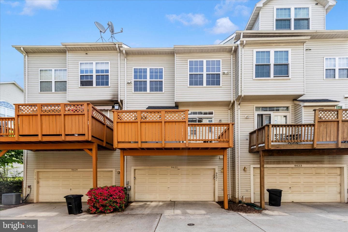 9621 Athens Place photo 47