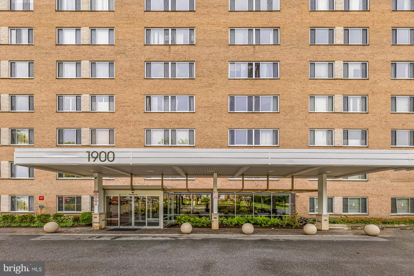 1900 Lyttonsville Road #818, Silver Spring