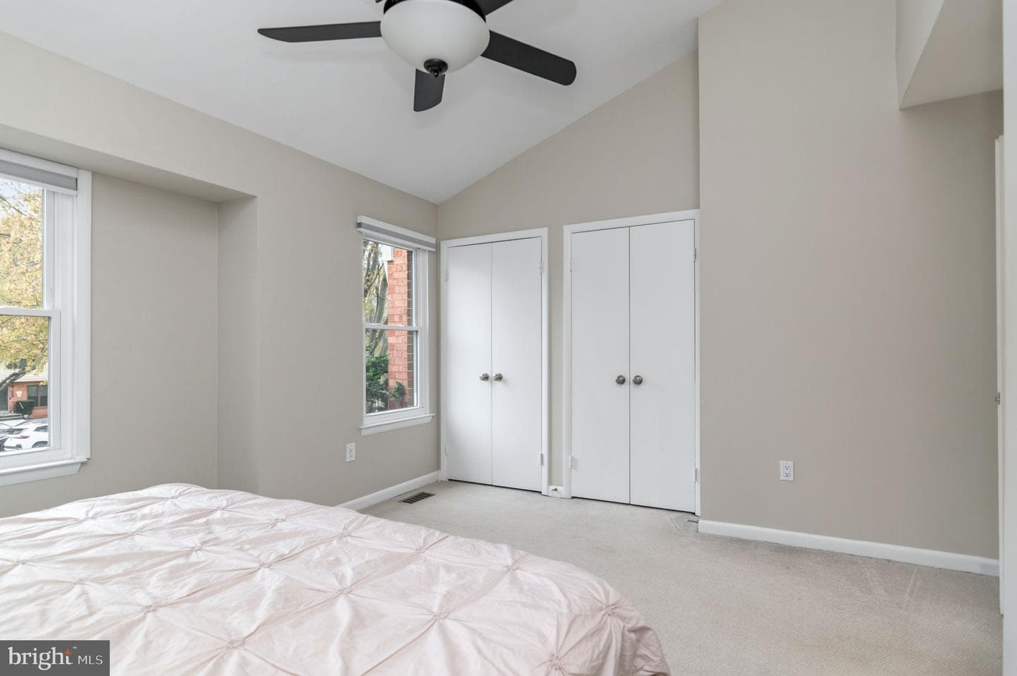 5304 King Charles Way photo 20