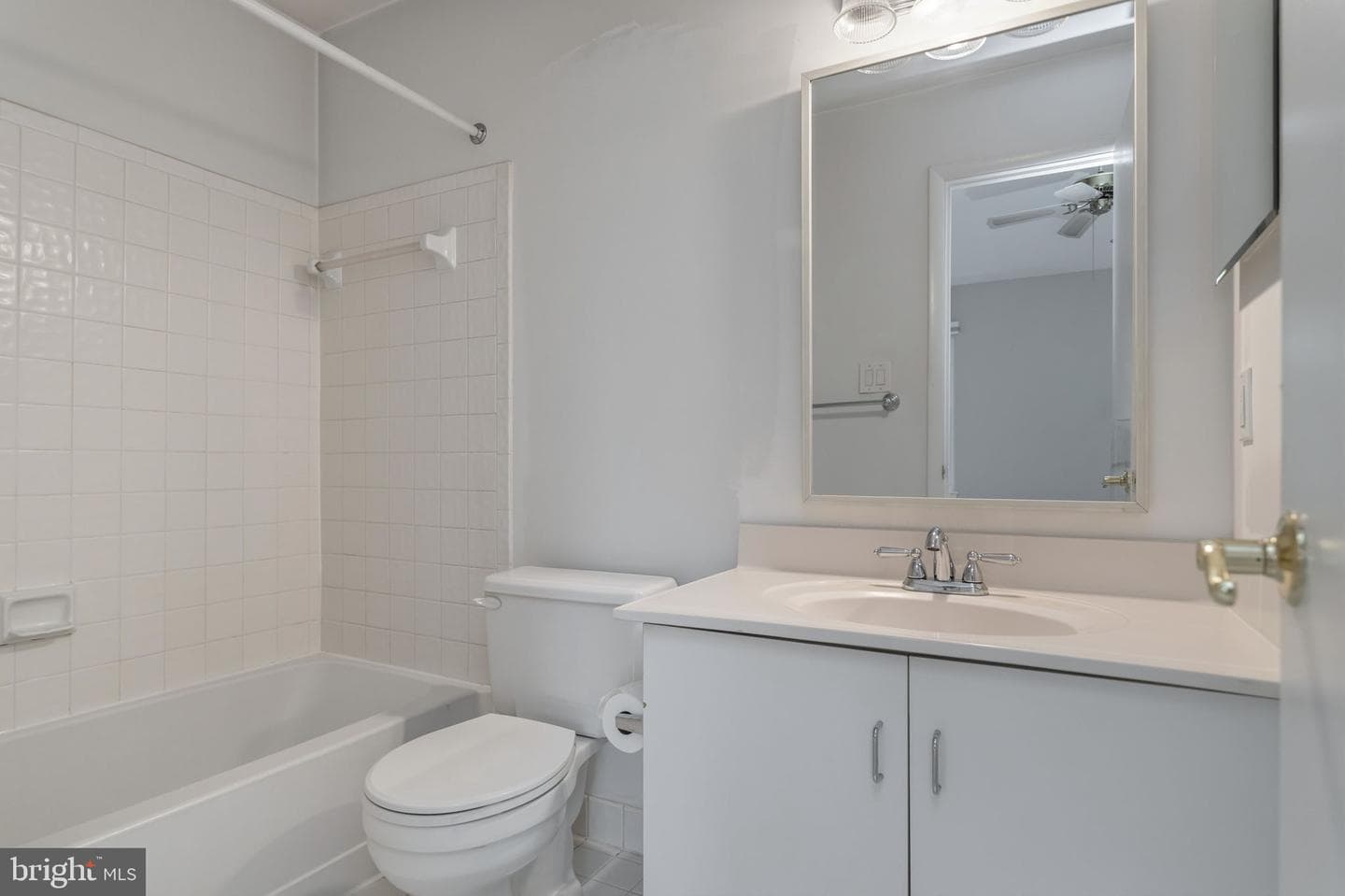 5304 King Charles Way photo 24