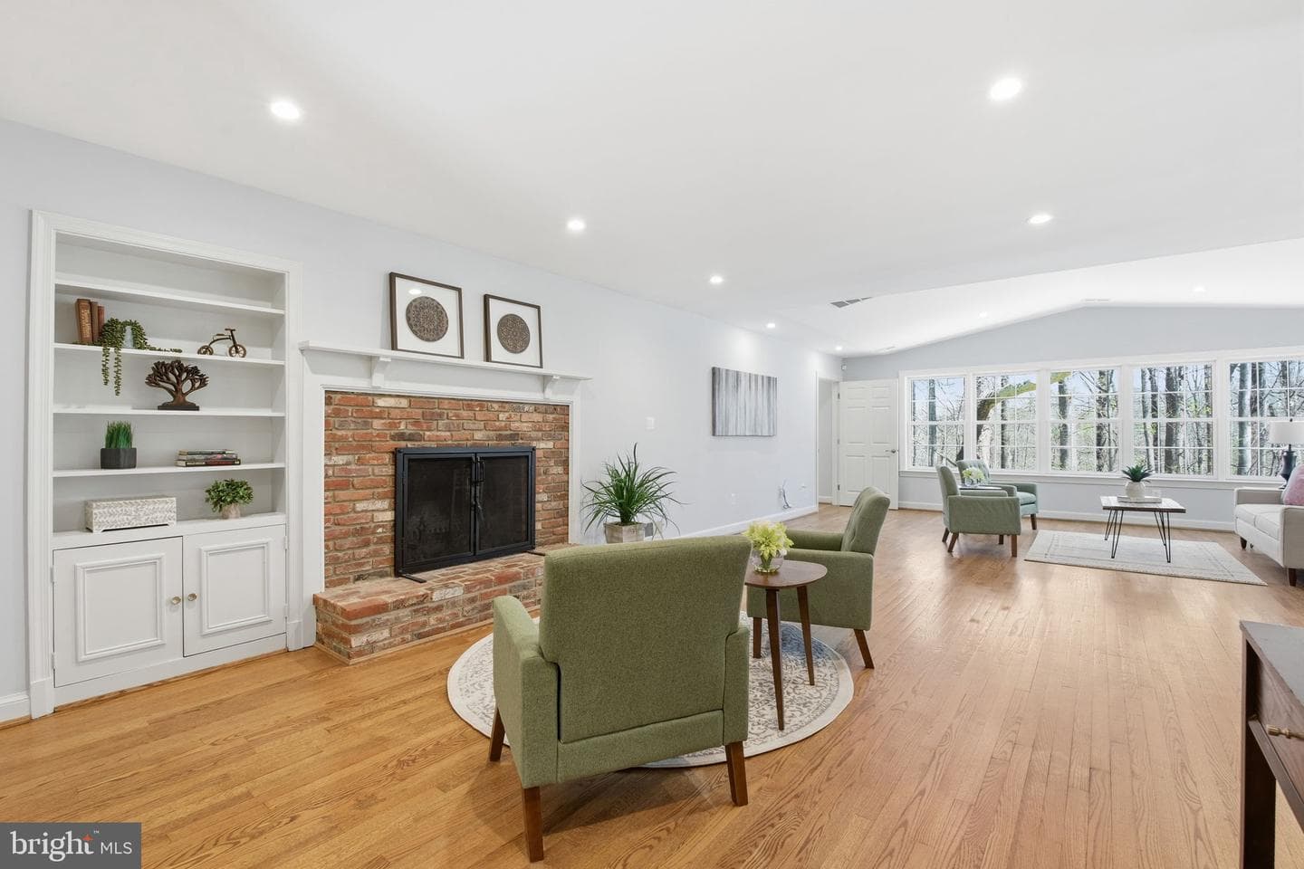 22 Brinkwood Road photo 2