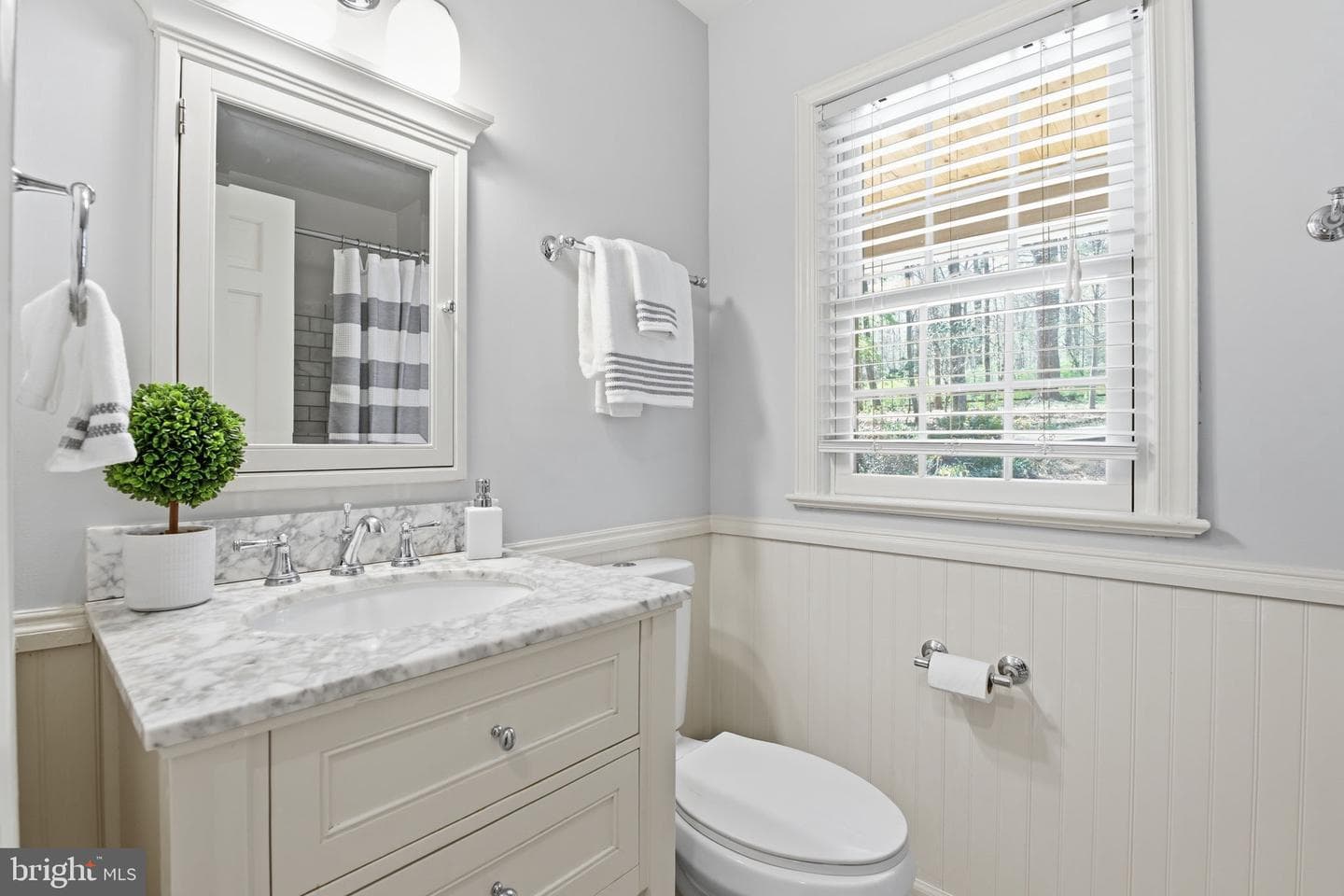 22 Brinkwood Road photo 23