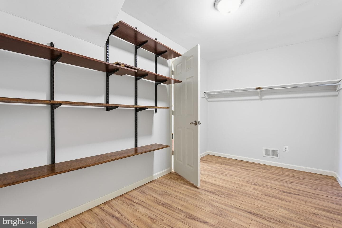 22 Brinkwood Road photo 31
