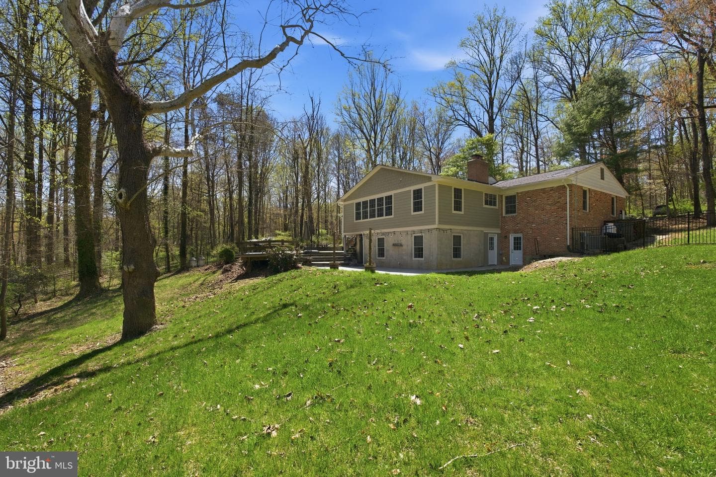 22 Brinkwood Road photo 36