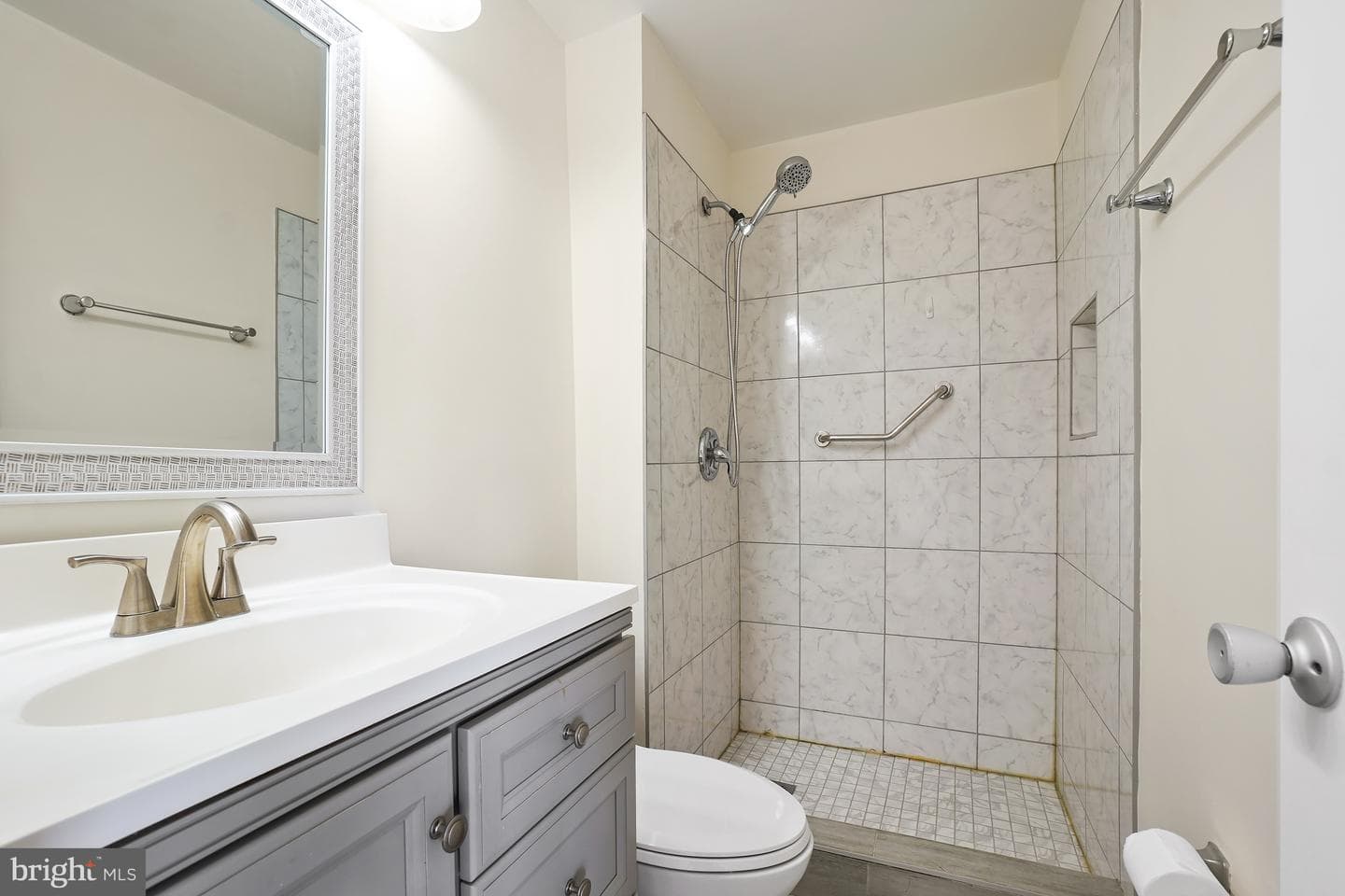 19062 Montgomery Village photo 22