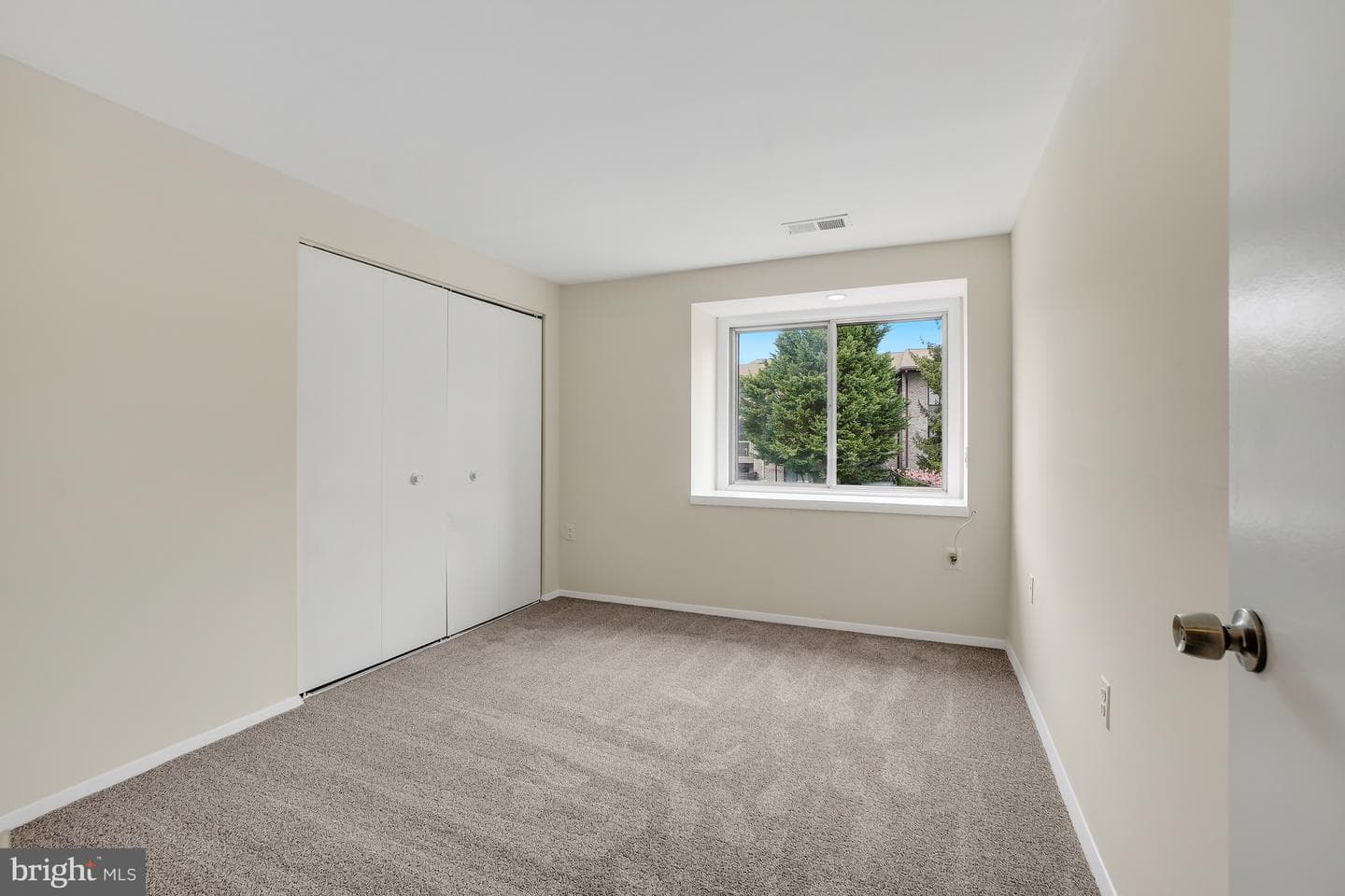 19062 Montgomery Village photo 23