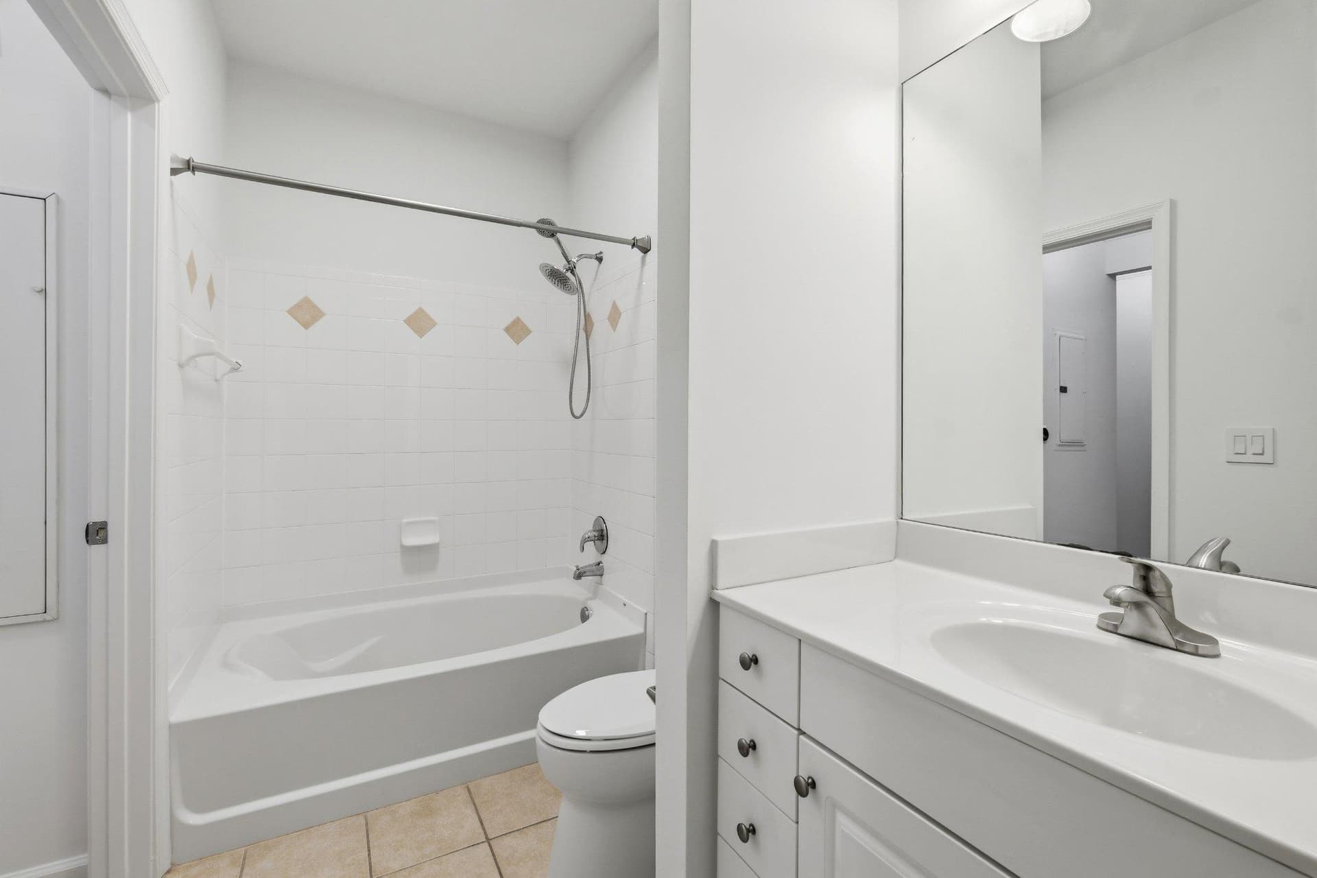 31 Booth Street #b55 photo 14