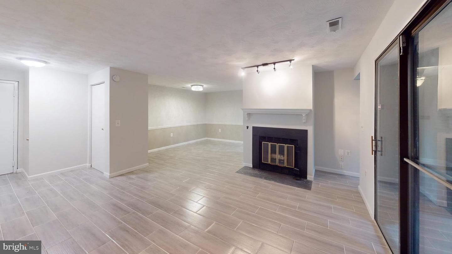 18204 Swiss Circle #3-102 photo 11
