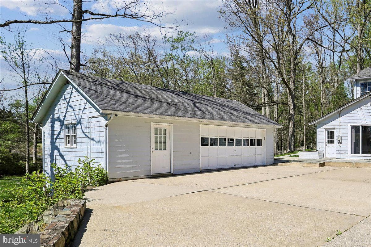 14400 Jones Lane photo 48