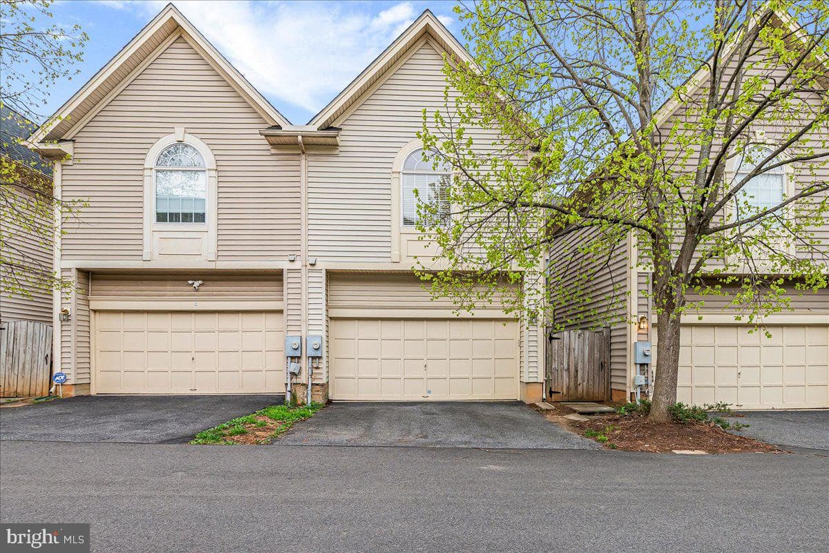 207 Creek Valley Lane photo 30