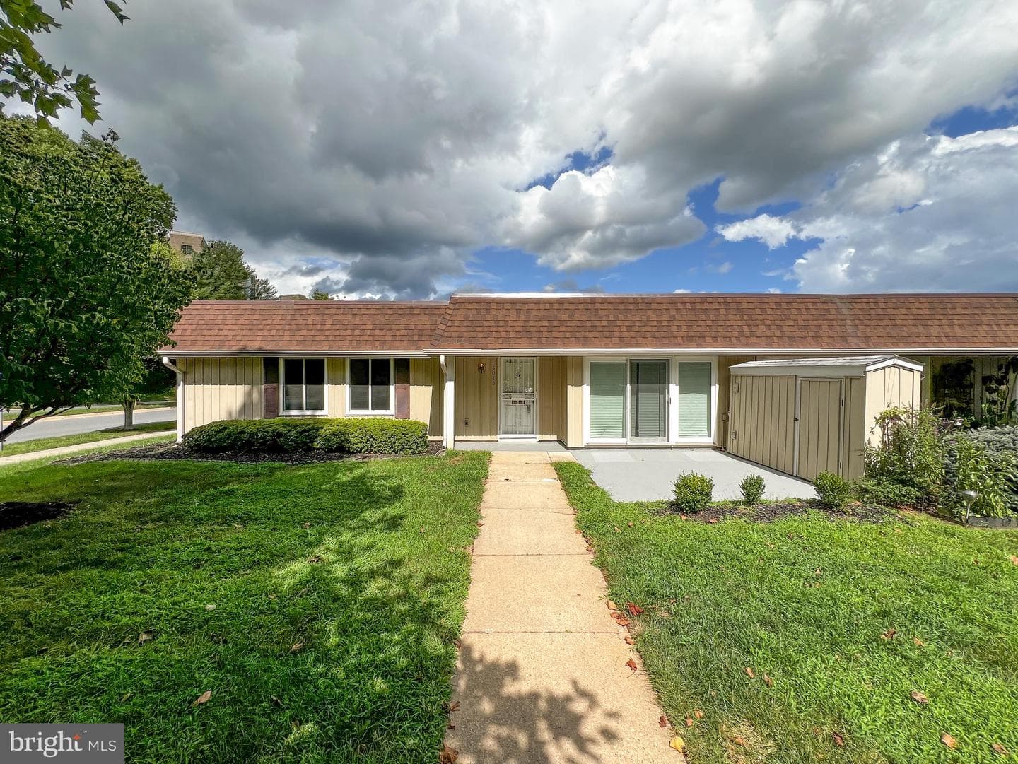 15015 Haslemere Ct, Silver Spring