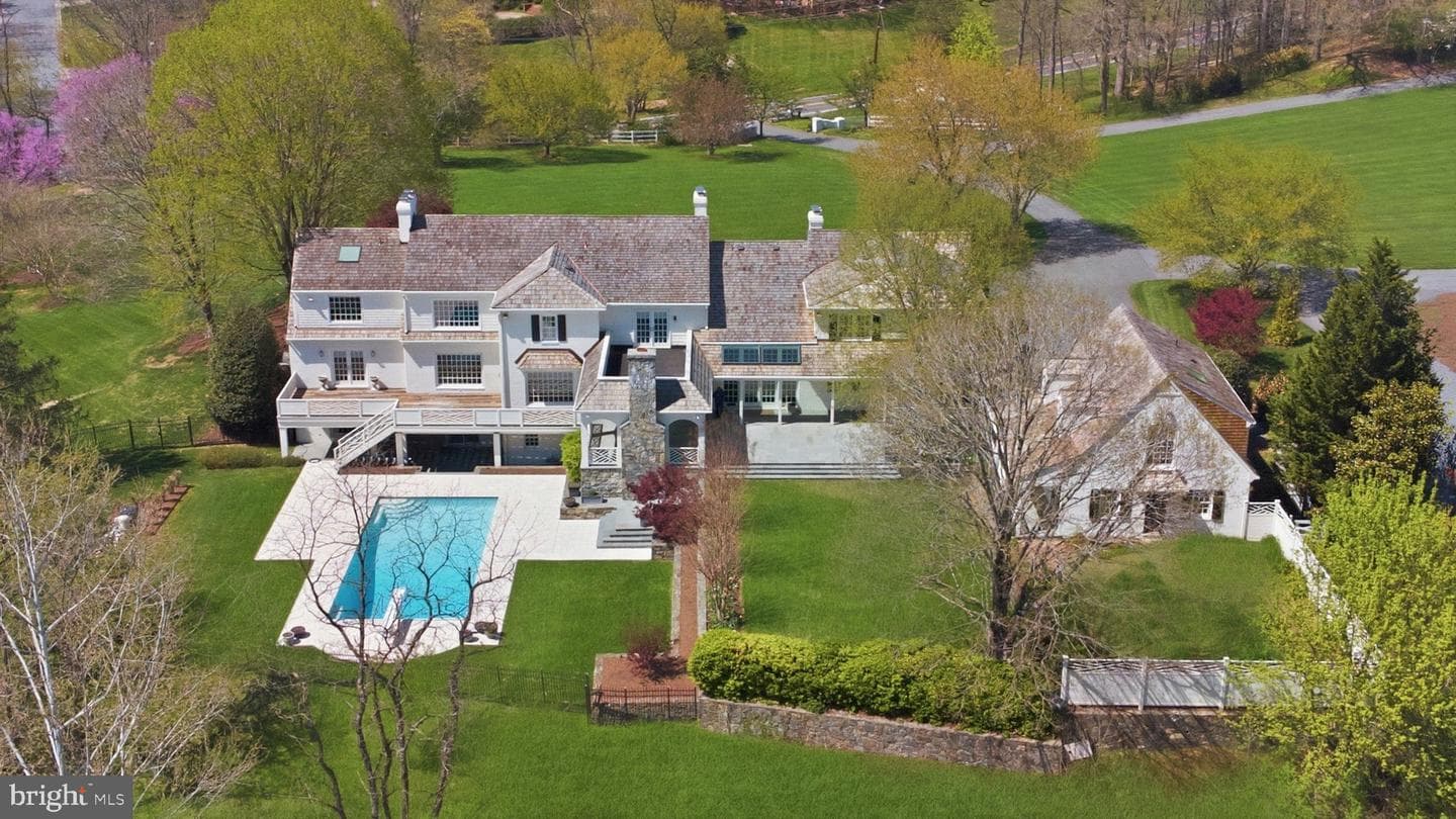 11101 Piney Meetinghouse Road, Potomac
