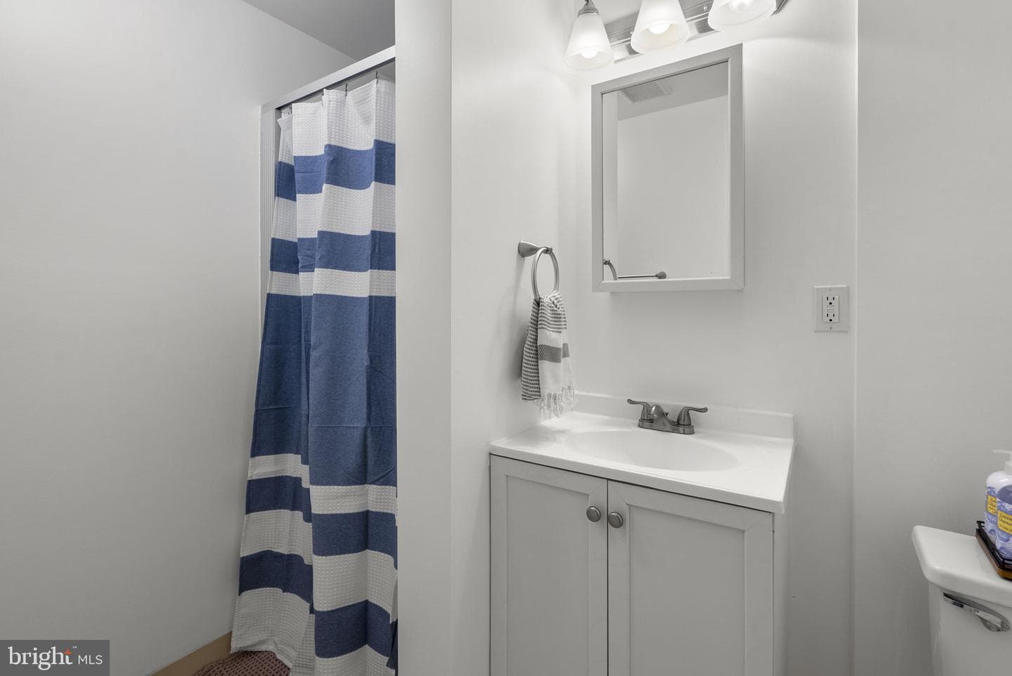 9200 Watson Road photo 33