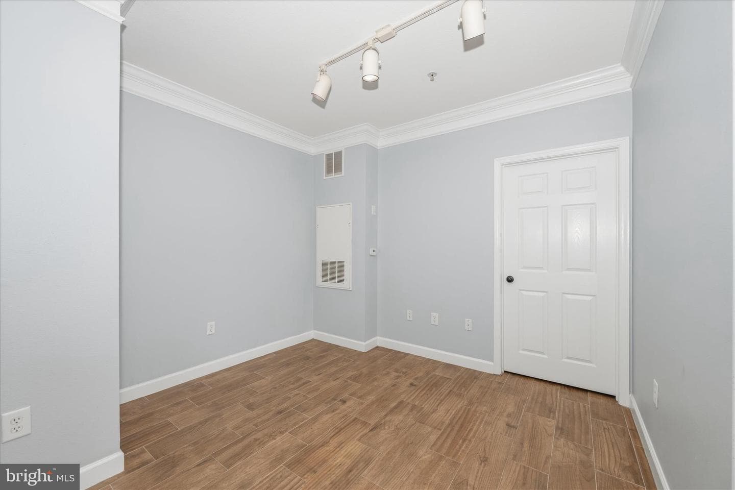 501 Hungerford Drive #139 photo 14