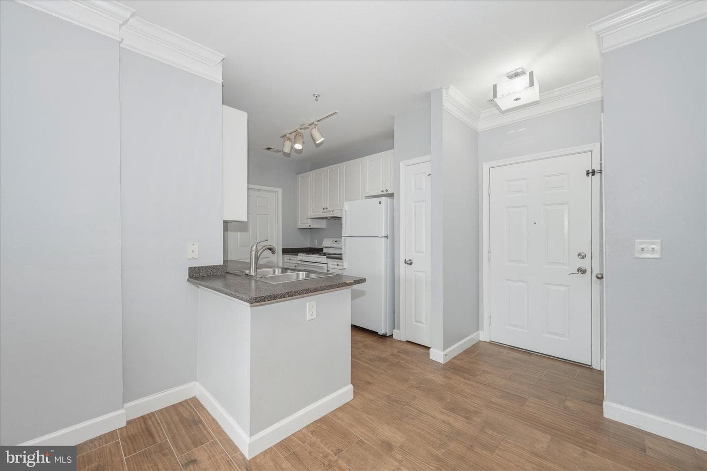 501 Hungerford Drive #139 photo 16