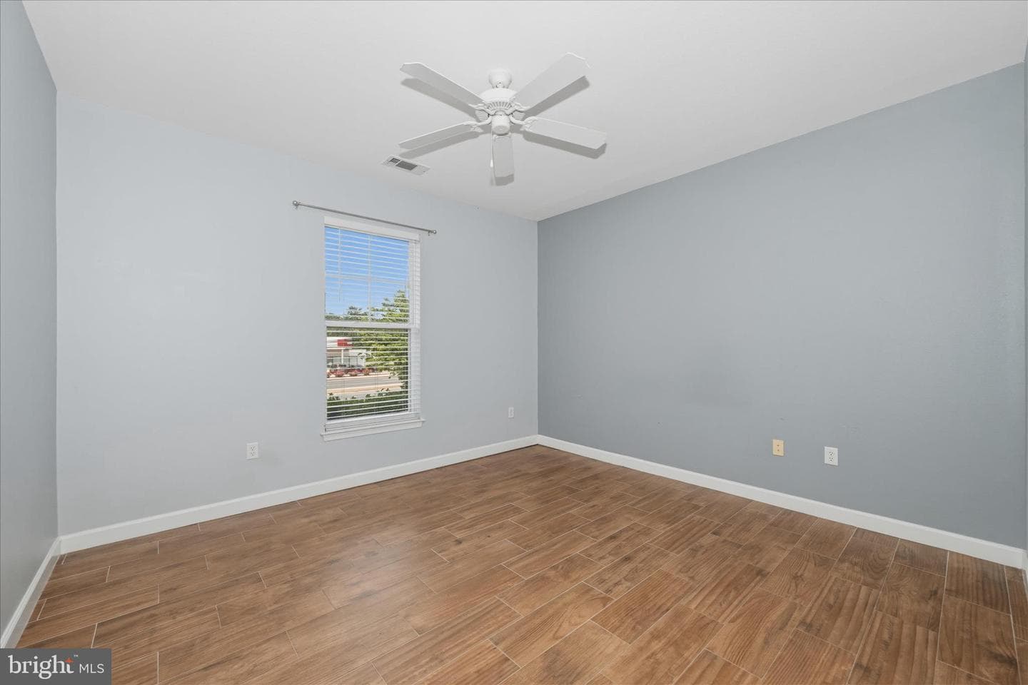 501 Hungerford Drive #139 photo 26