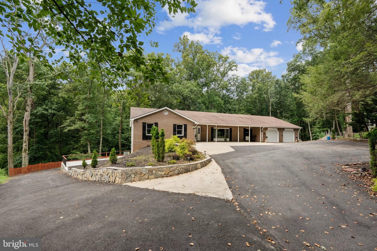 8304 Mariner Court