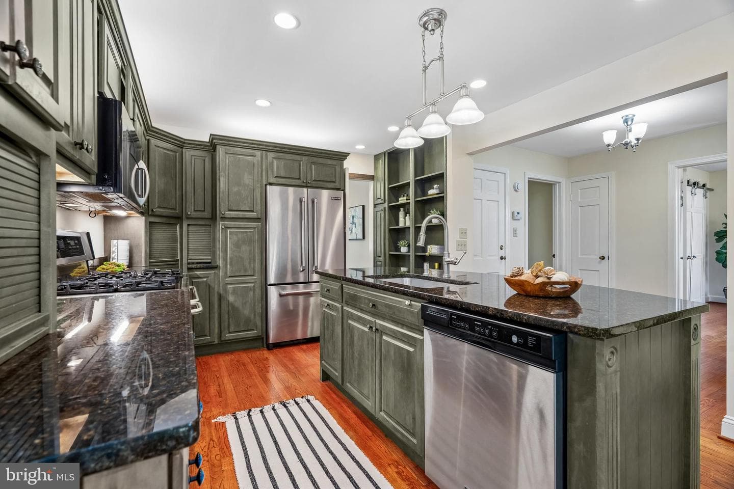 6500 Brookes Hill Court photo 15