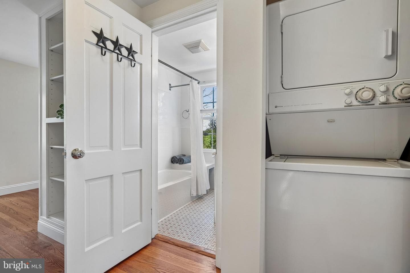 6500 Brookes Hill Court photo 24