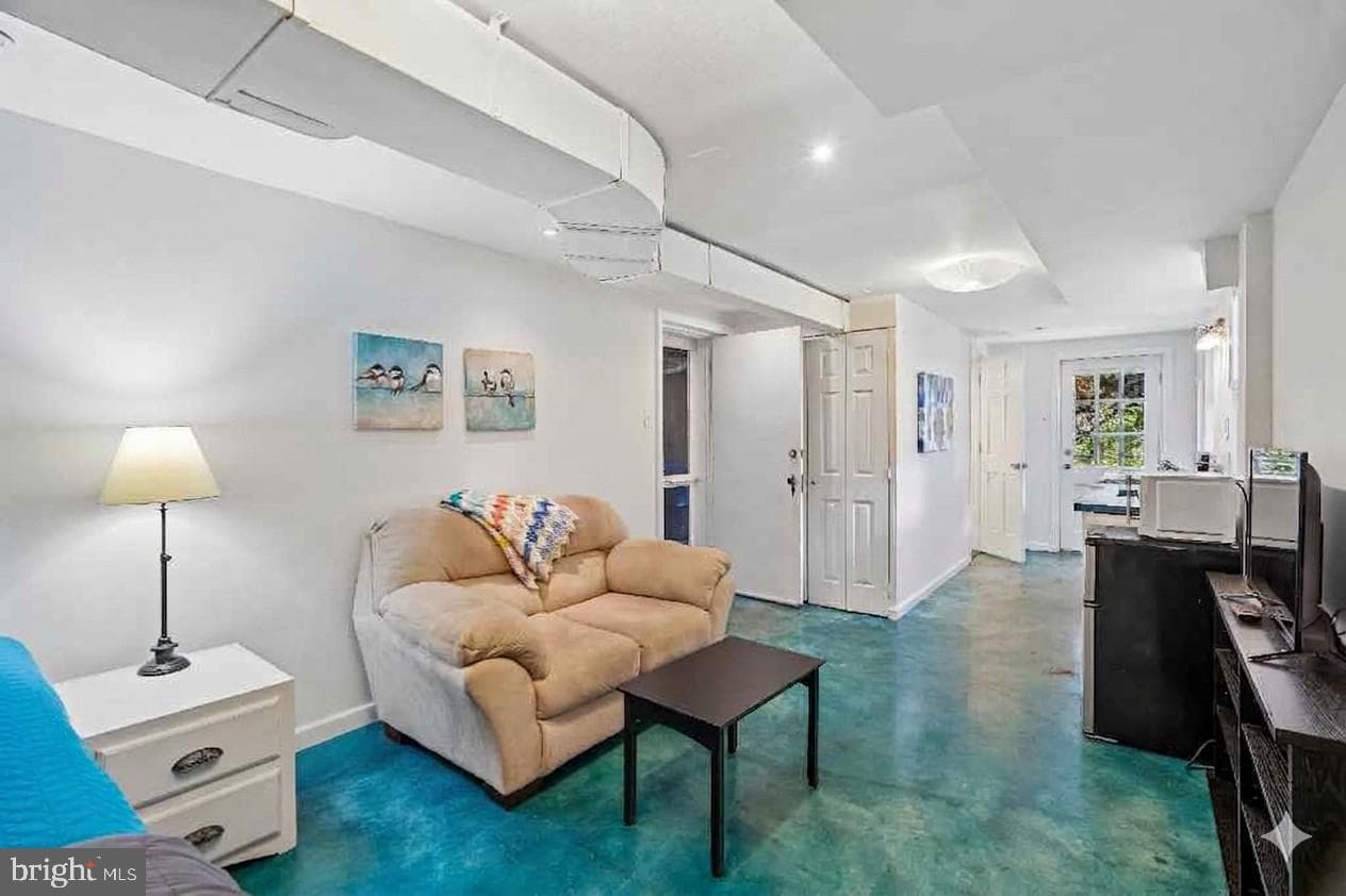 6500 Brookes Hill Court photo 39