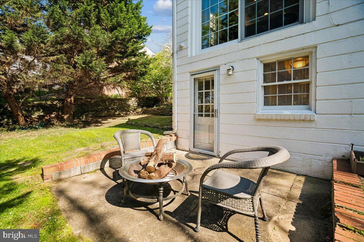 6500 Brookes Hill Court photo 43