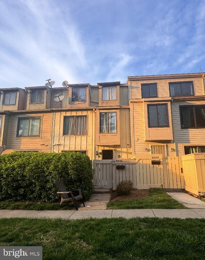 9226 Chadburn Place, Montgomery Village