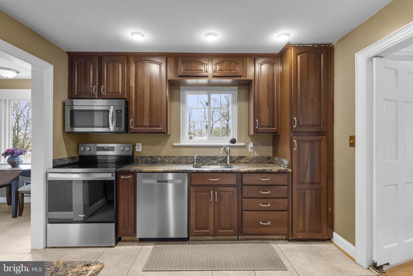 16510 Batchellors Forest Road photo 27