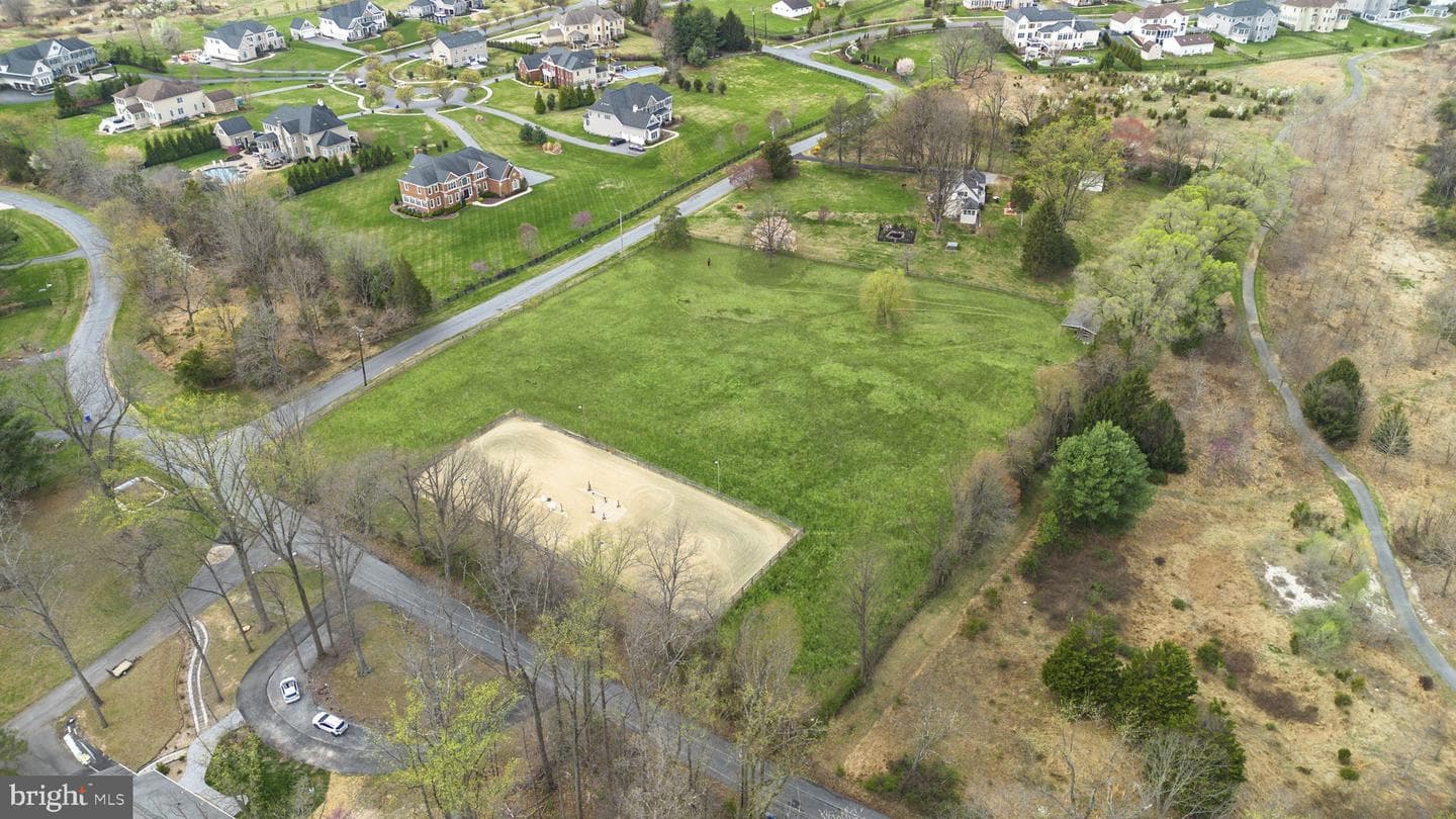 16510 Batchellors Forest Road photo 4