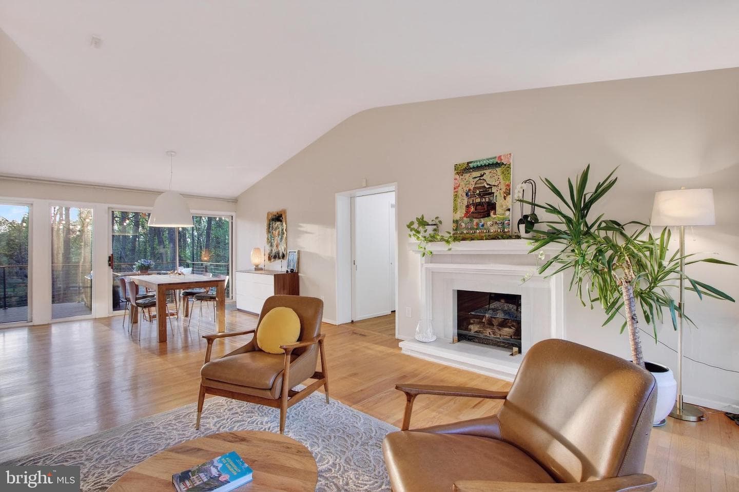 8104 Fenway Road photo 5